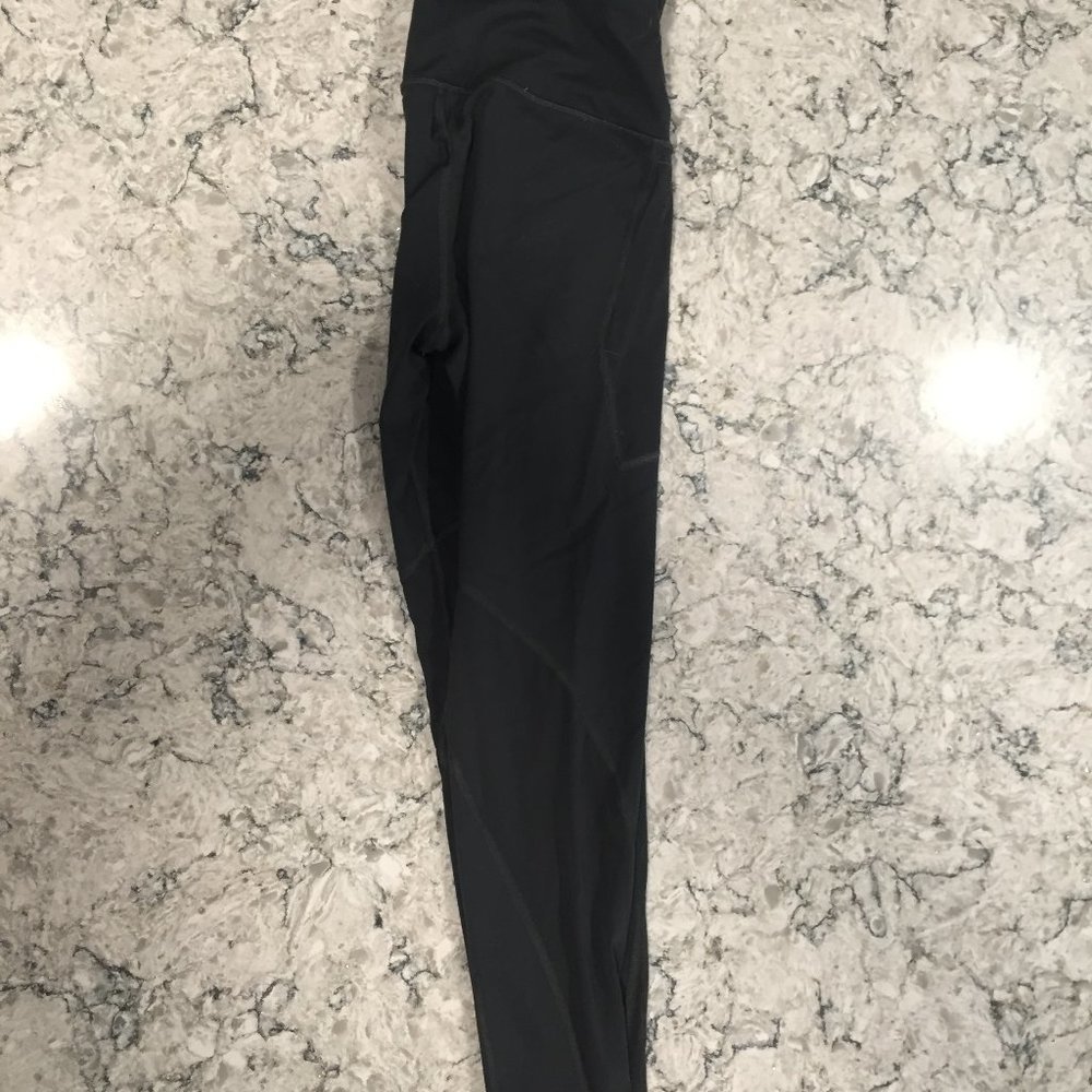 Victoria Secret Sport legging with pockets